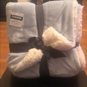 Plush Sherpa Throw